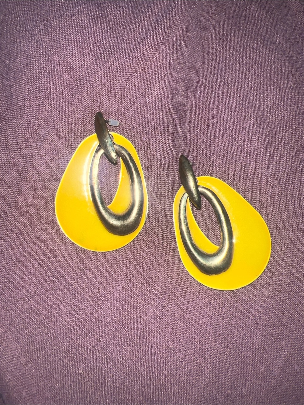 Vintage 1970s Yellow and Gunmetal Drop Hoop Earrings